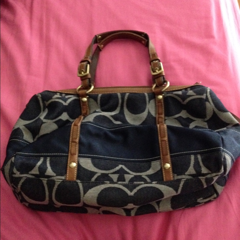 Authentic Coach Handbag - Picture 3 of 4